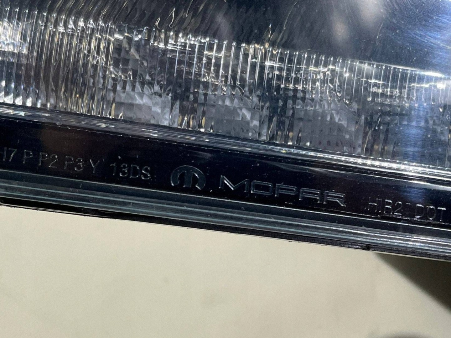 Reflektor light left black lens original Dodge RAM 1500 2013