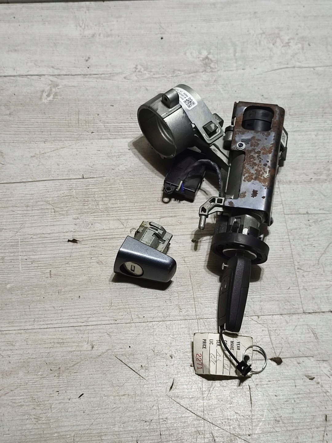 Opel Corsa E 2018 ignition key lock cylinder