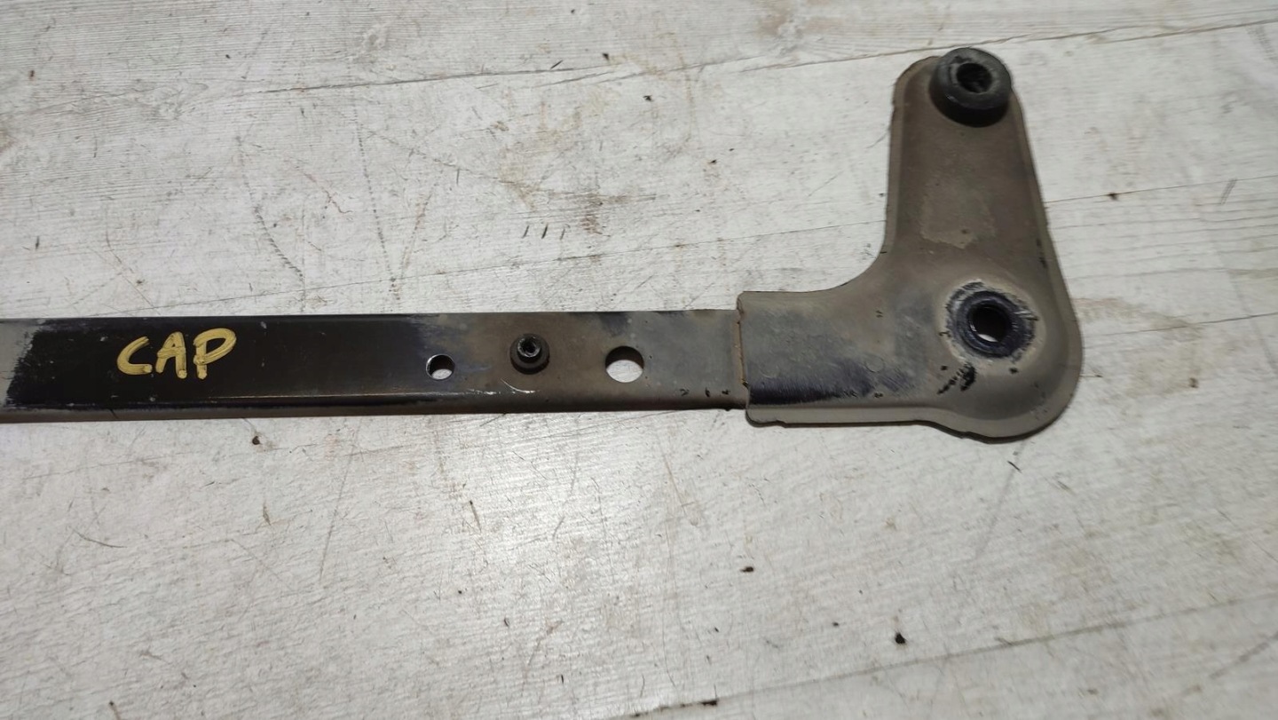sider console below radiator Renault Captur