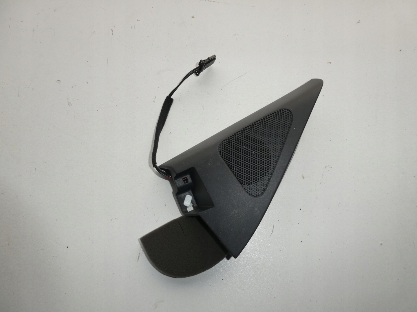 speaker spoiler left front VW TIGUAN 5N0837993B