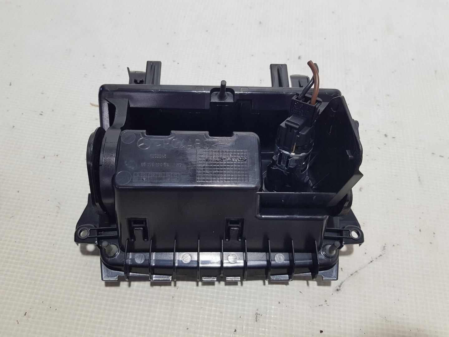 ashtray front front Mercedes CLA C117 X117 W117 W176 A1766802000