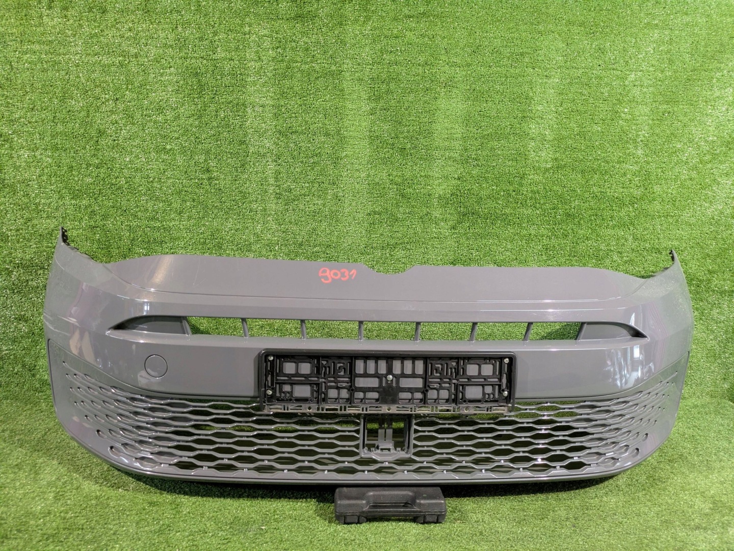 front bumper front VW CADDY 2K7 V 20- NR.Z9031