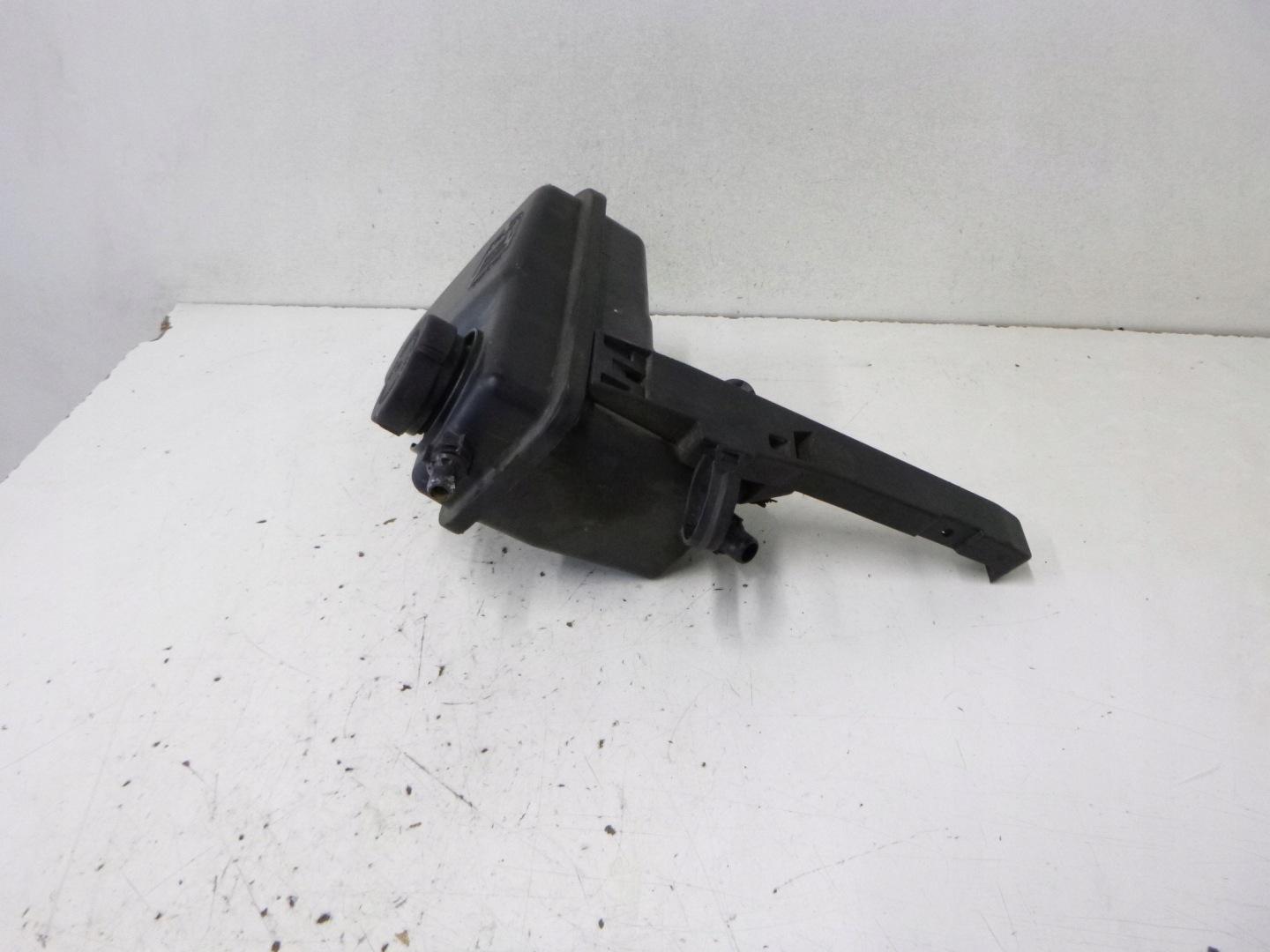 SERBATOIO LIQUIDO SERVOSTERZO BMW E60 E61 2.0D 05R.