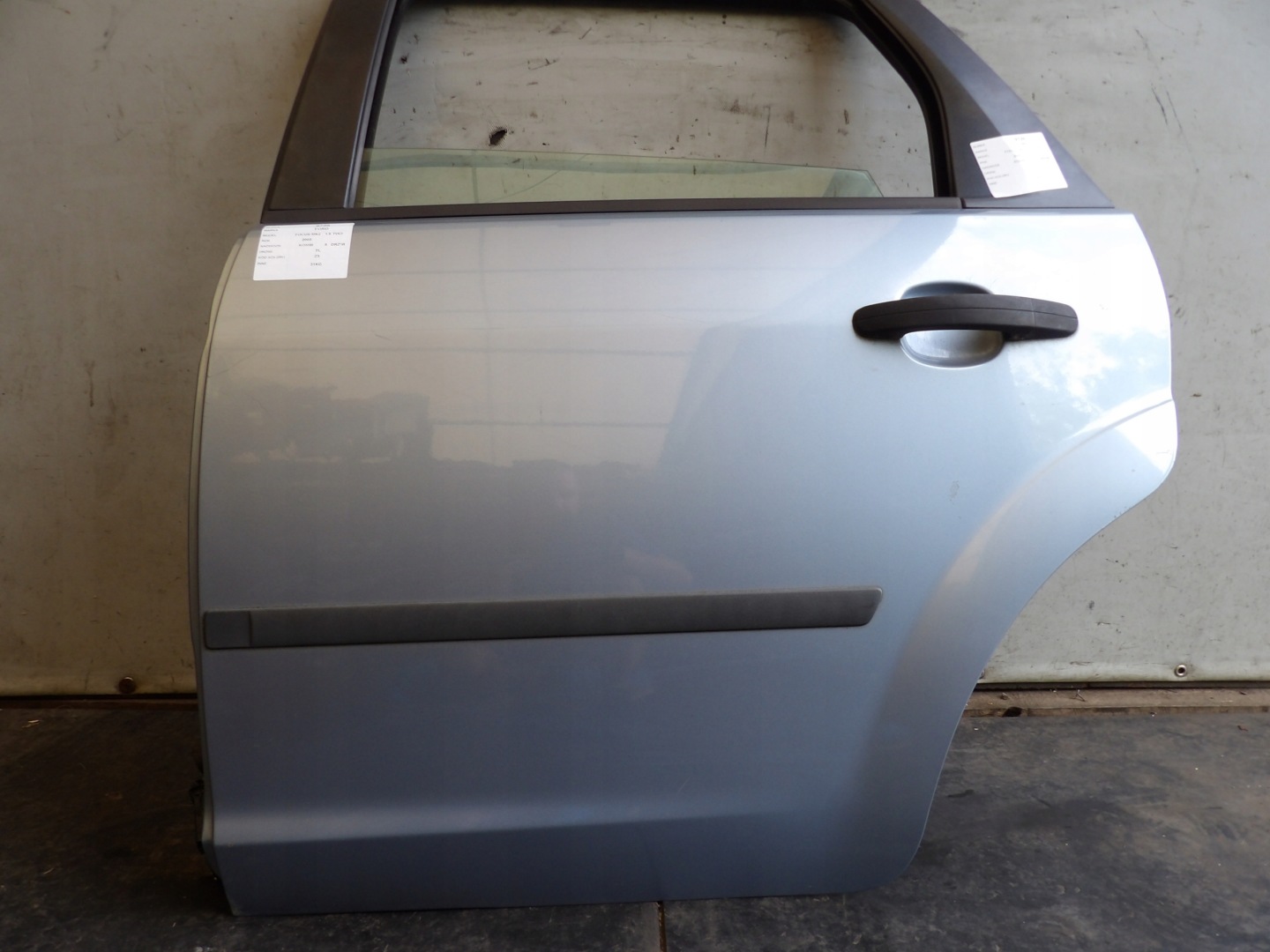 Ford Focus MK2 door rear. left Z3