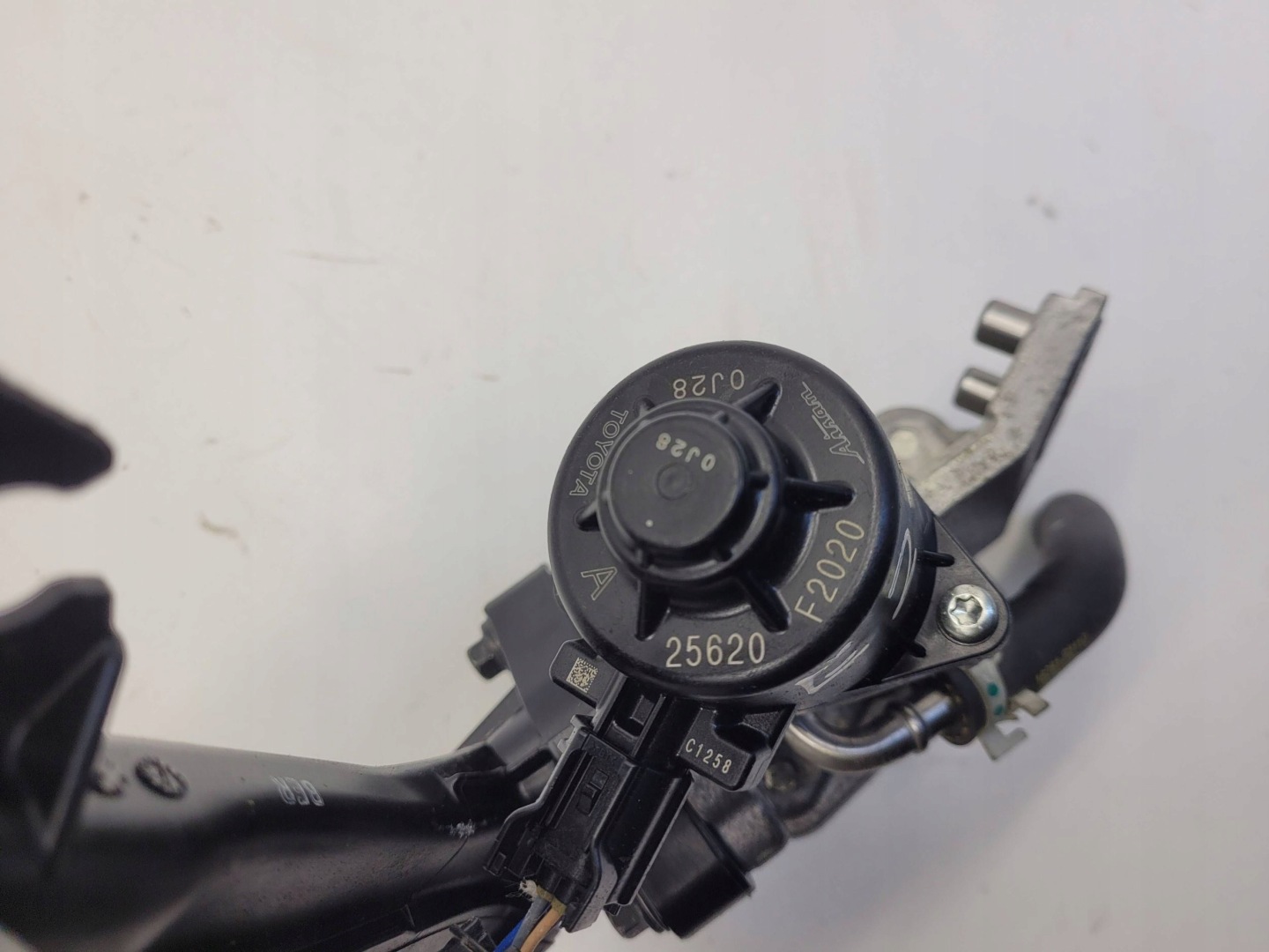 CHR C-HR und COROLLA E21 2.0 HYBRYDA Sensor Sensor Gase EGR 25620-F2020