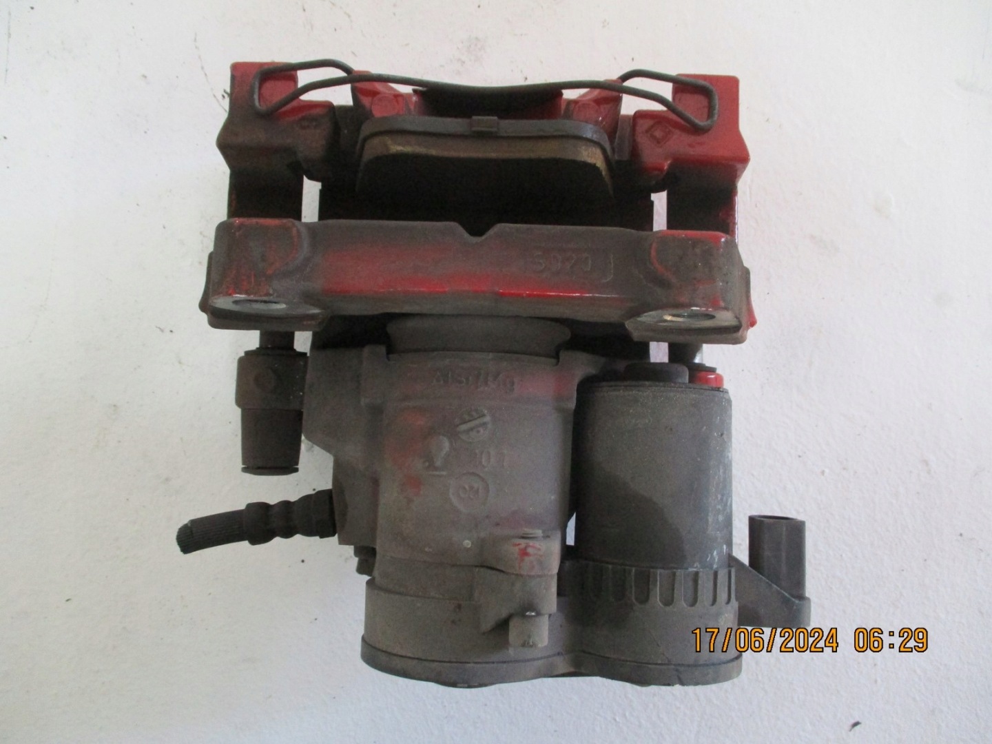 caliper calipers ALFA ROMEO STELVIO 2,2 20R rear part rear.