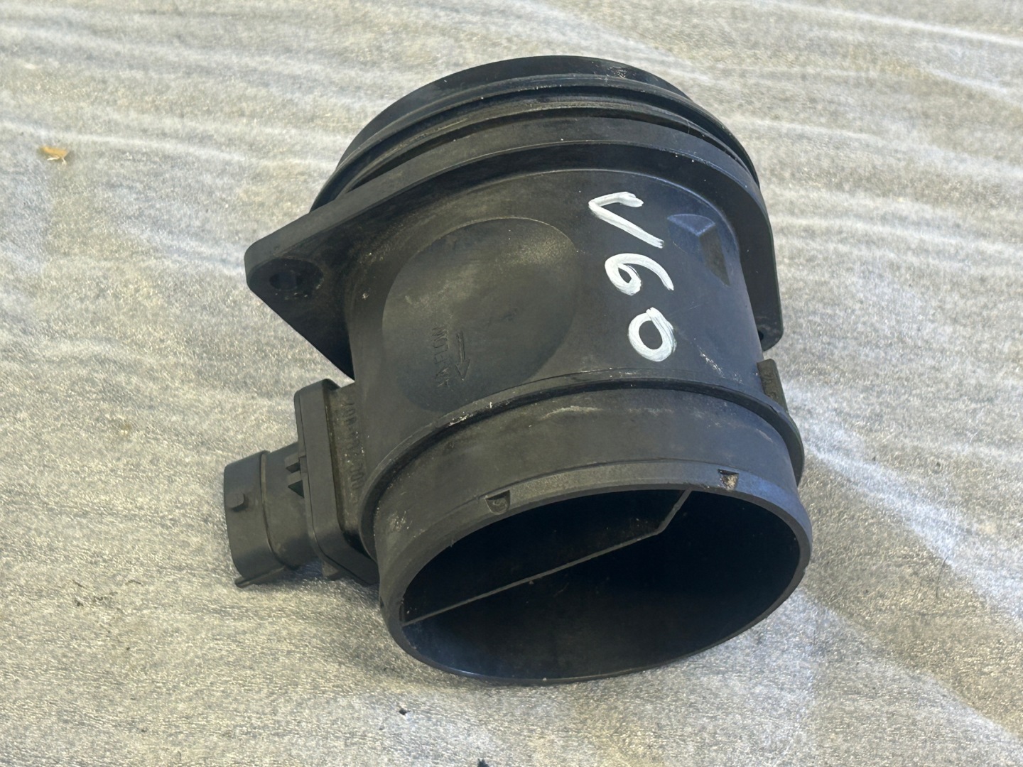 VOLVO V60 2,0 D flow meter air 30785472