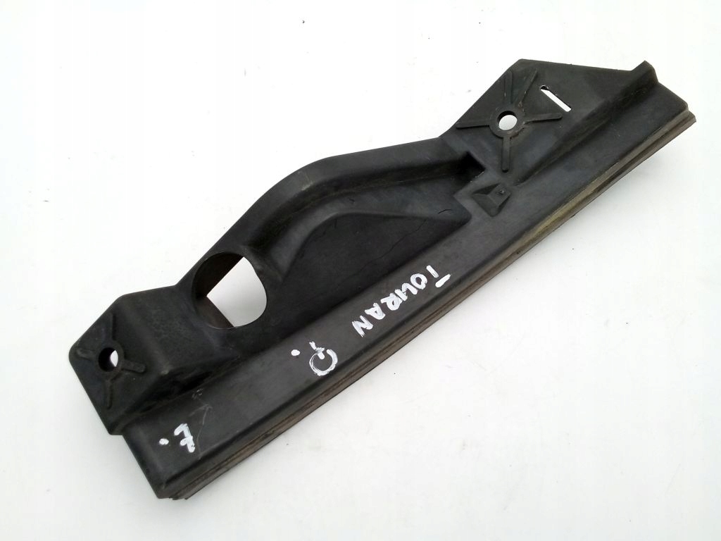 VW Touran and bumper bracket right front 1T0807890A