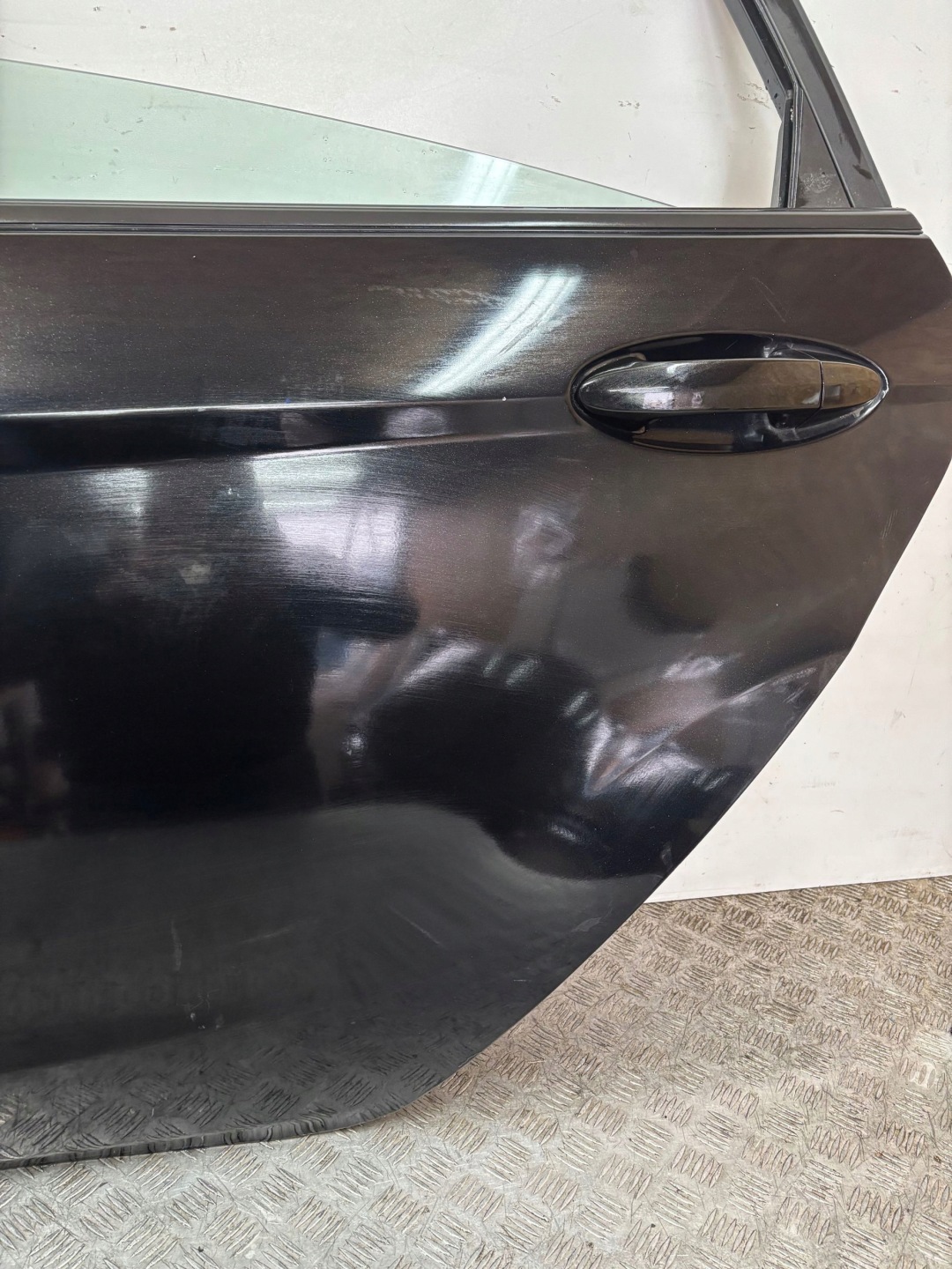 door rear part rear. left FORD FIESTA MK7 09