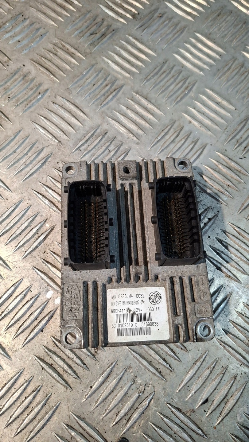 control unit of the engine FIAT PANDA II 1.2