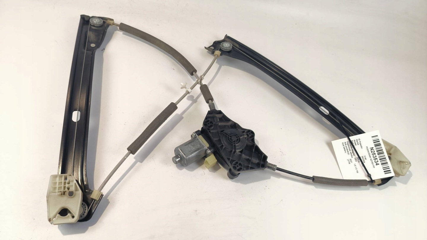 window regulator right front EU 5Q0959802B SKODA SUPERB III