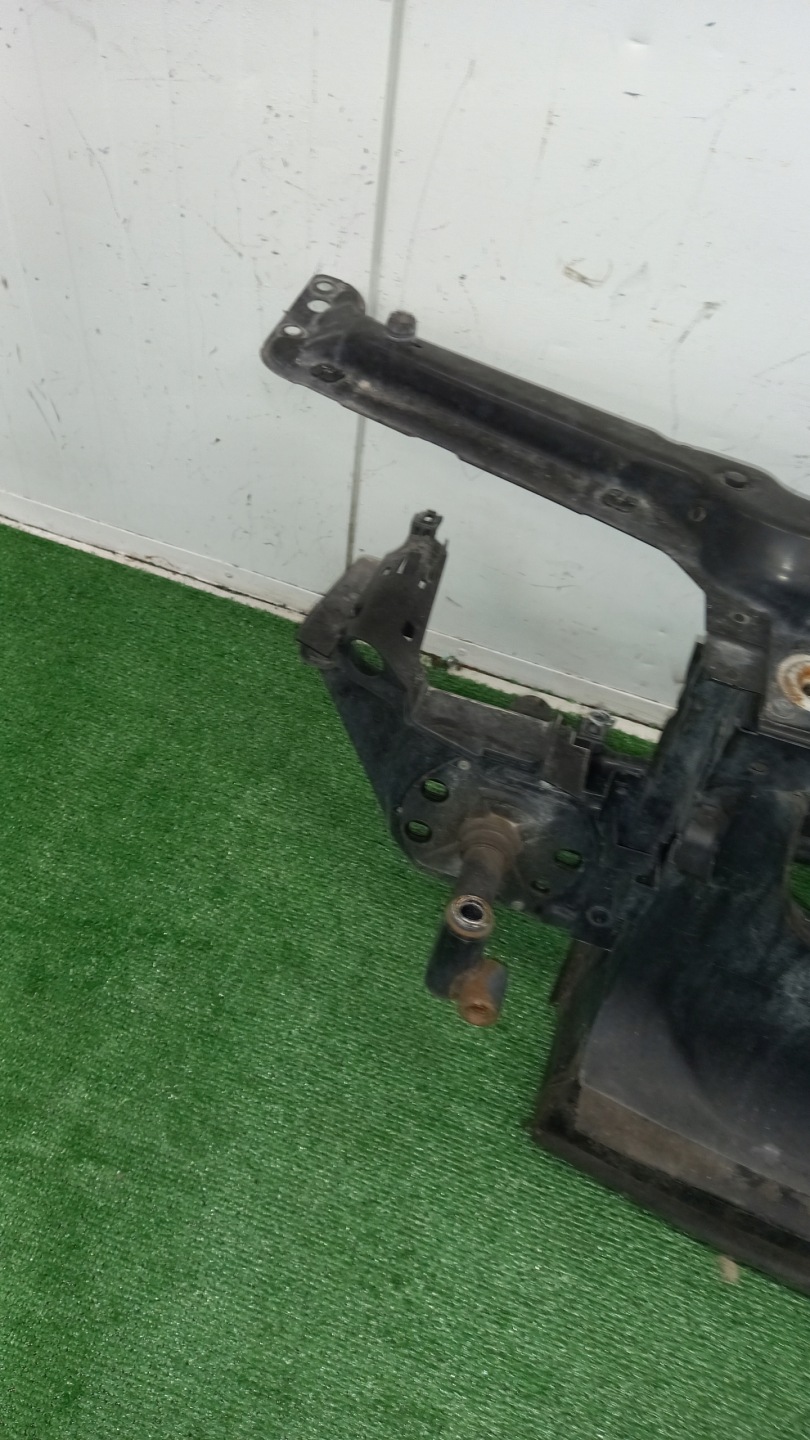 support panel for radiators upper pillar BMW E46