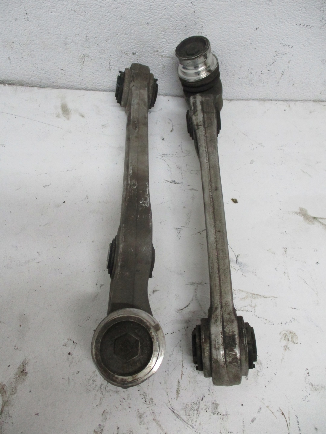 arm PORSCHE CAYENNE 9Y0 3,0TFSI 22R right left front front