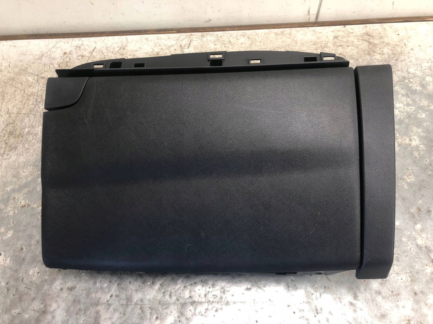 pretinac suvozača suvozača FORD EDGE MK2 EM2B-4A508-A
