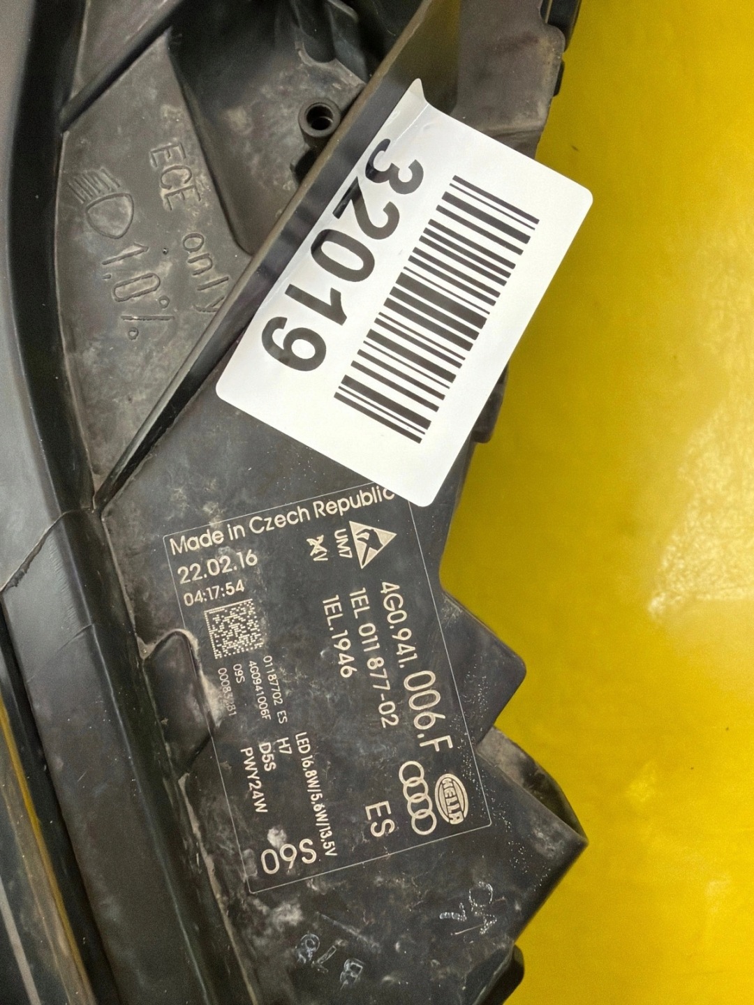 light right Audi A6 C7 Lift Bi-Xenon 14- 4G0941006F
