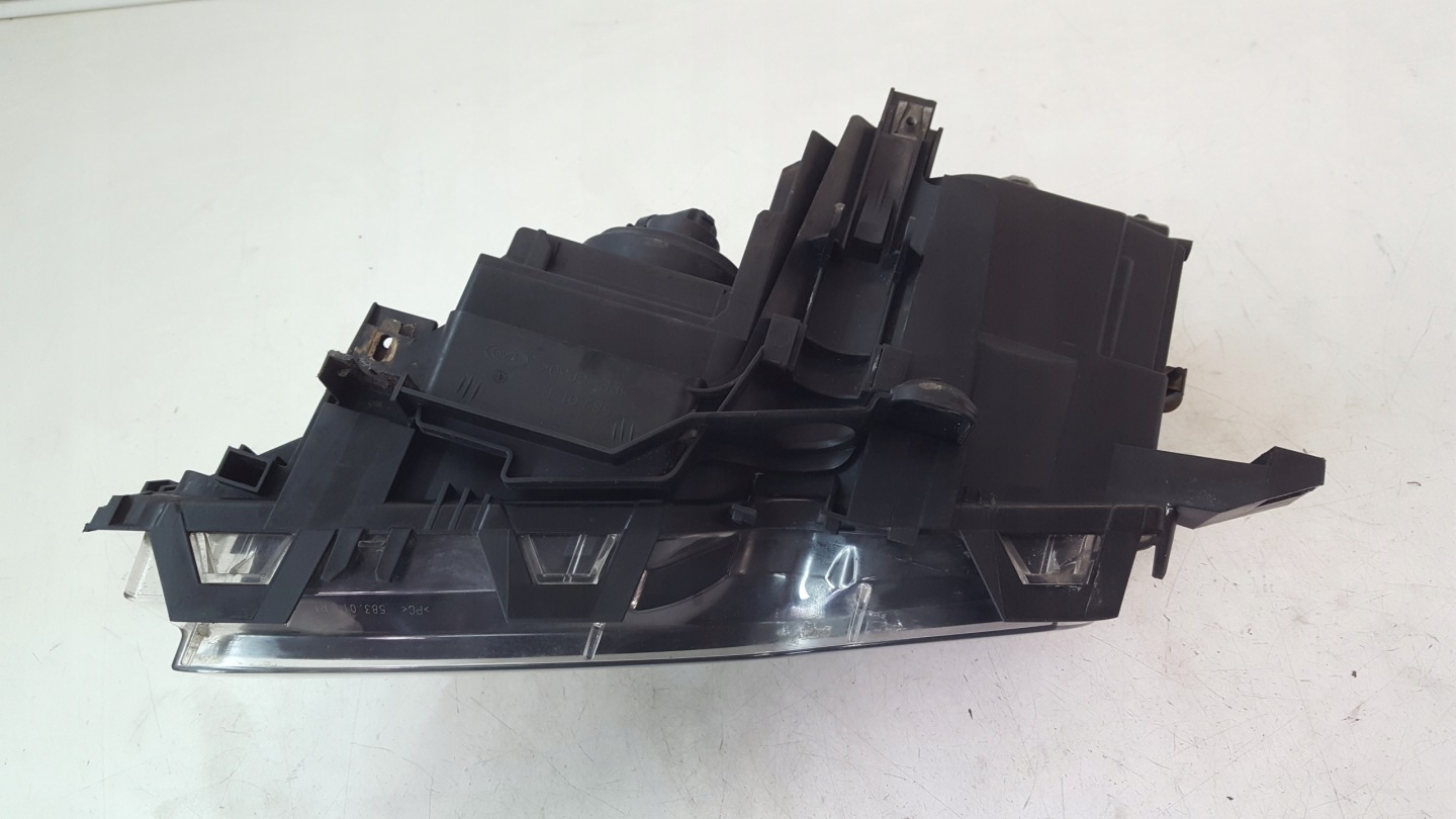 light front front right 6910956 BMW E46