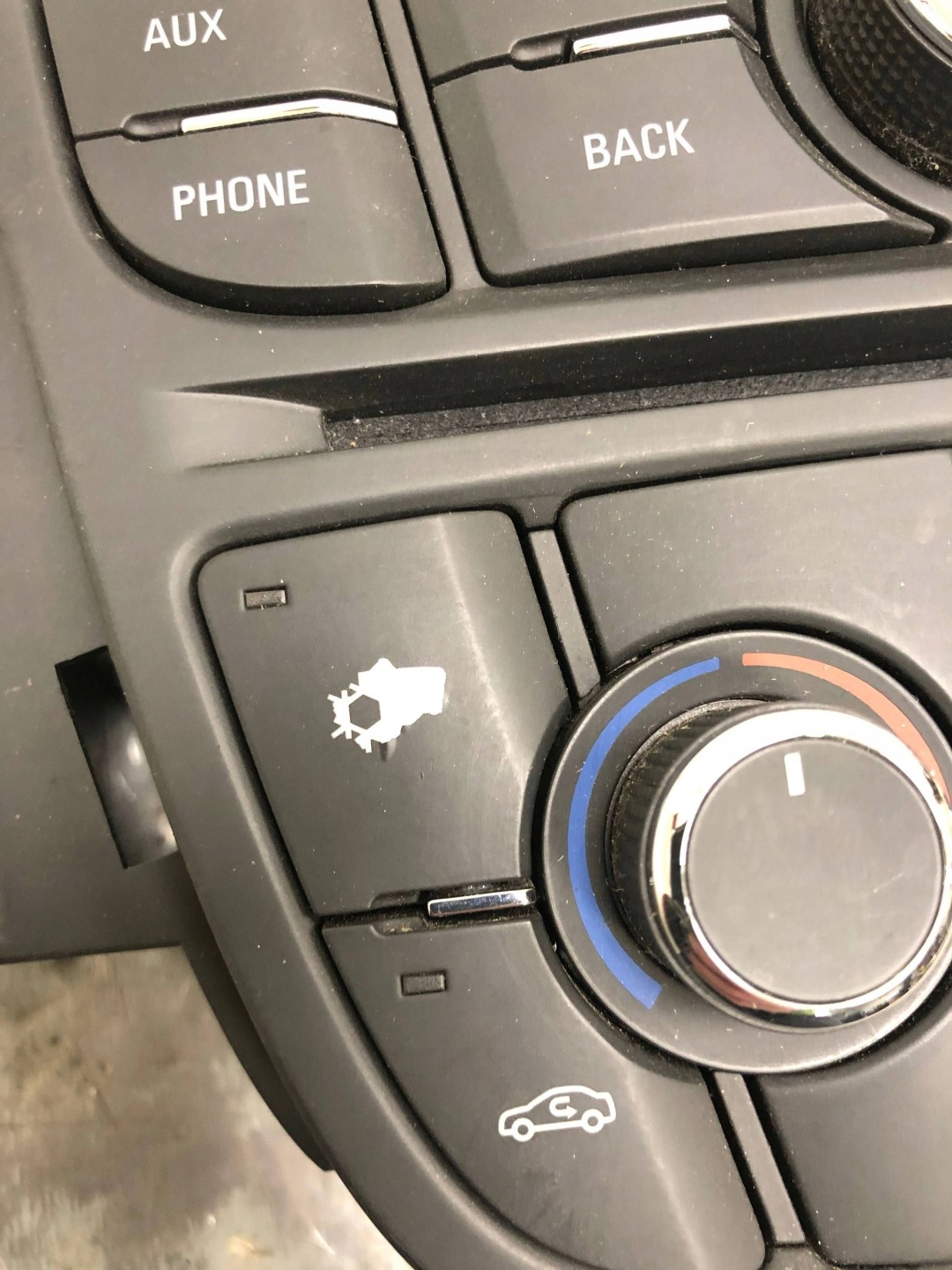 PANEL RADIA klimatizaci OPEL MERIVA B 13346043 13346092