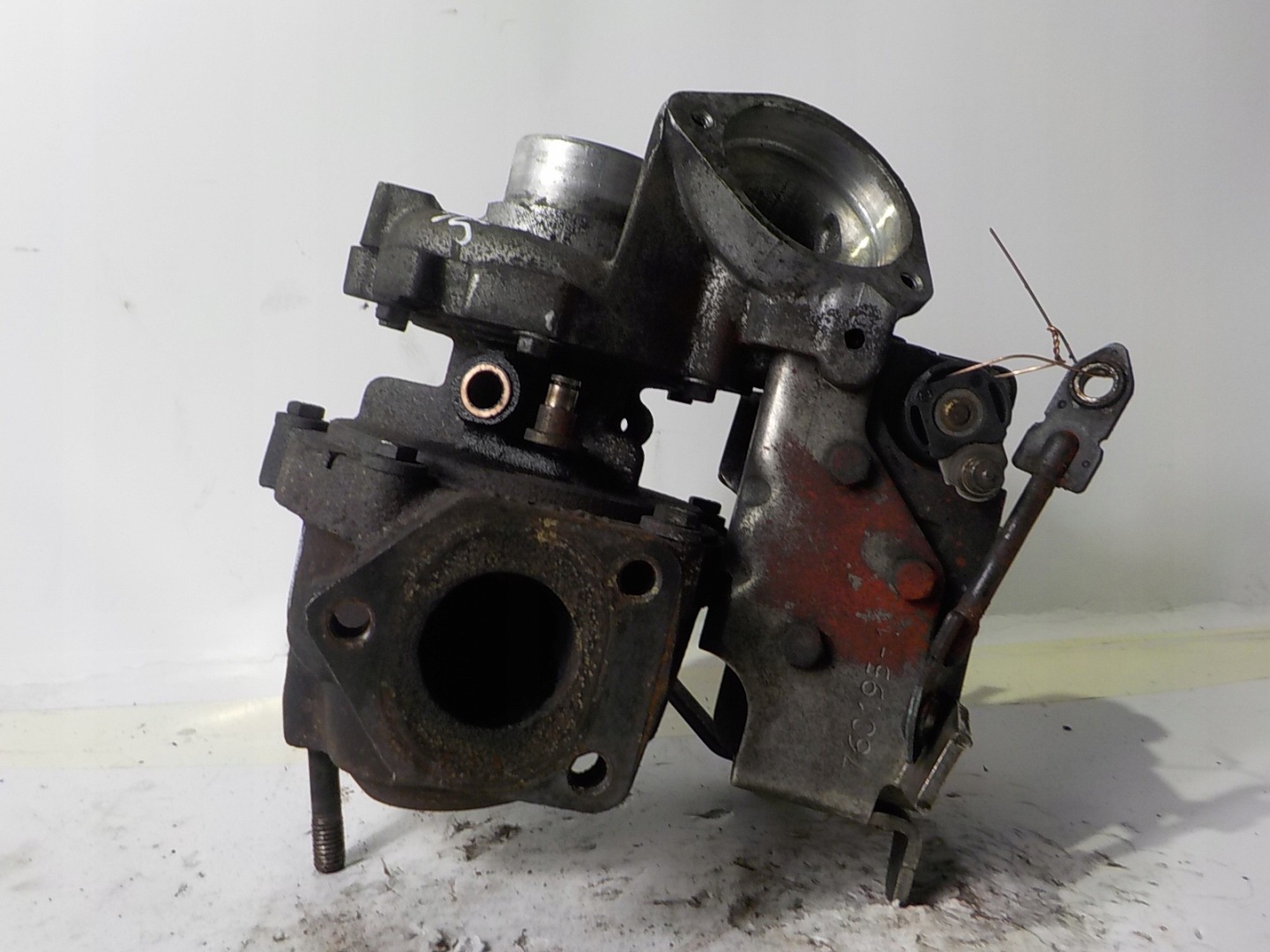 BMW X3 E83 2.0D turbo TURBINA 7794021