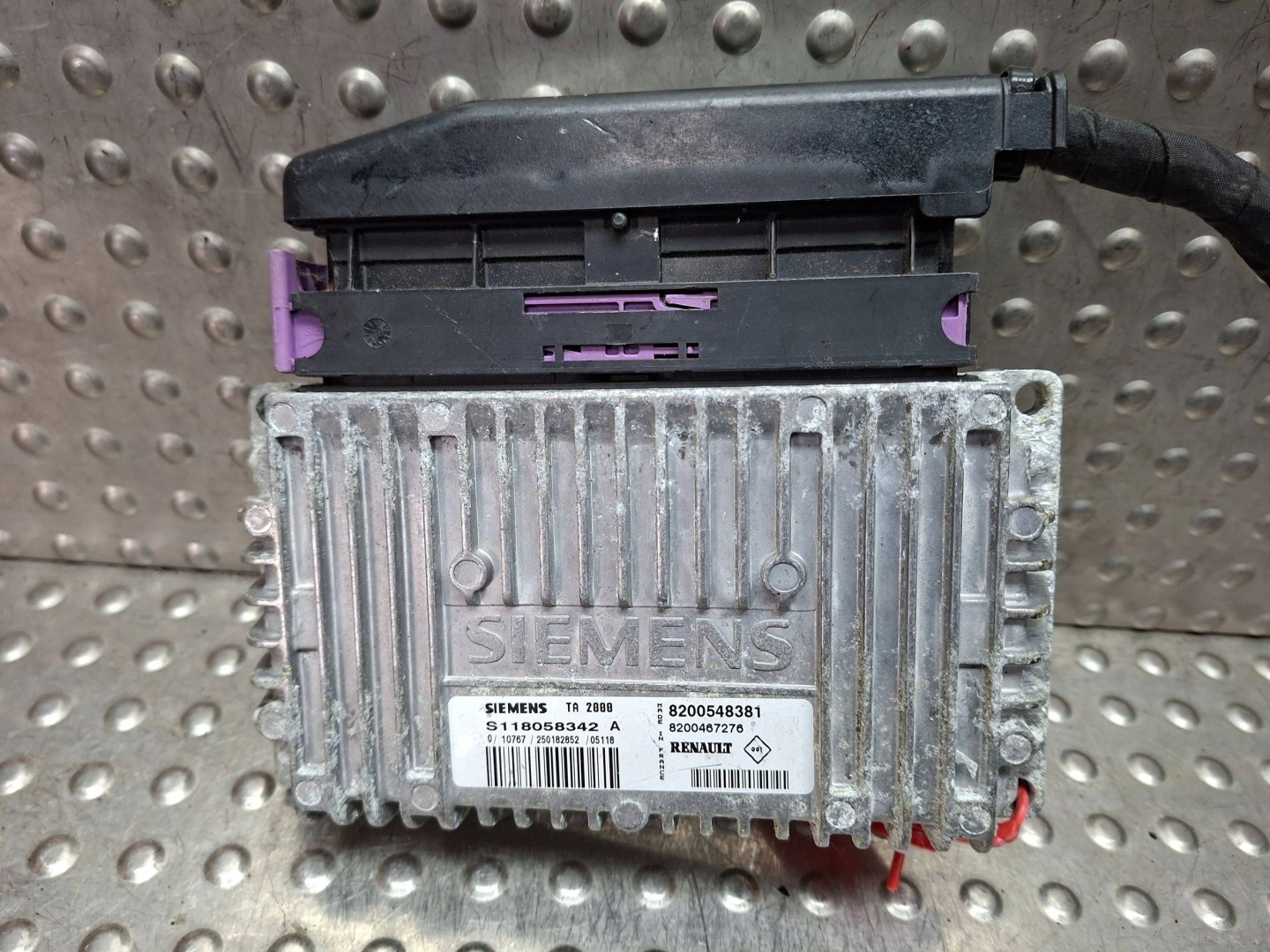 control unit gearboxes 8200548381 S118058342A 8200467276 Renault Clio III