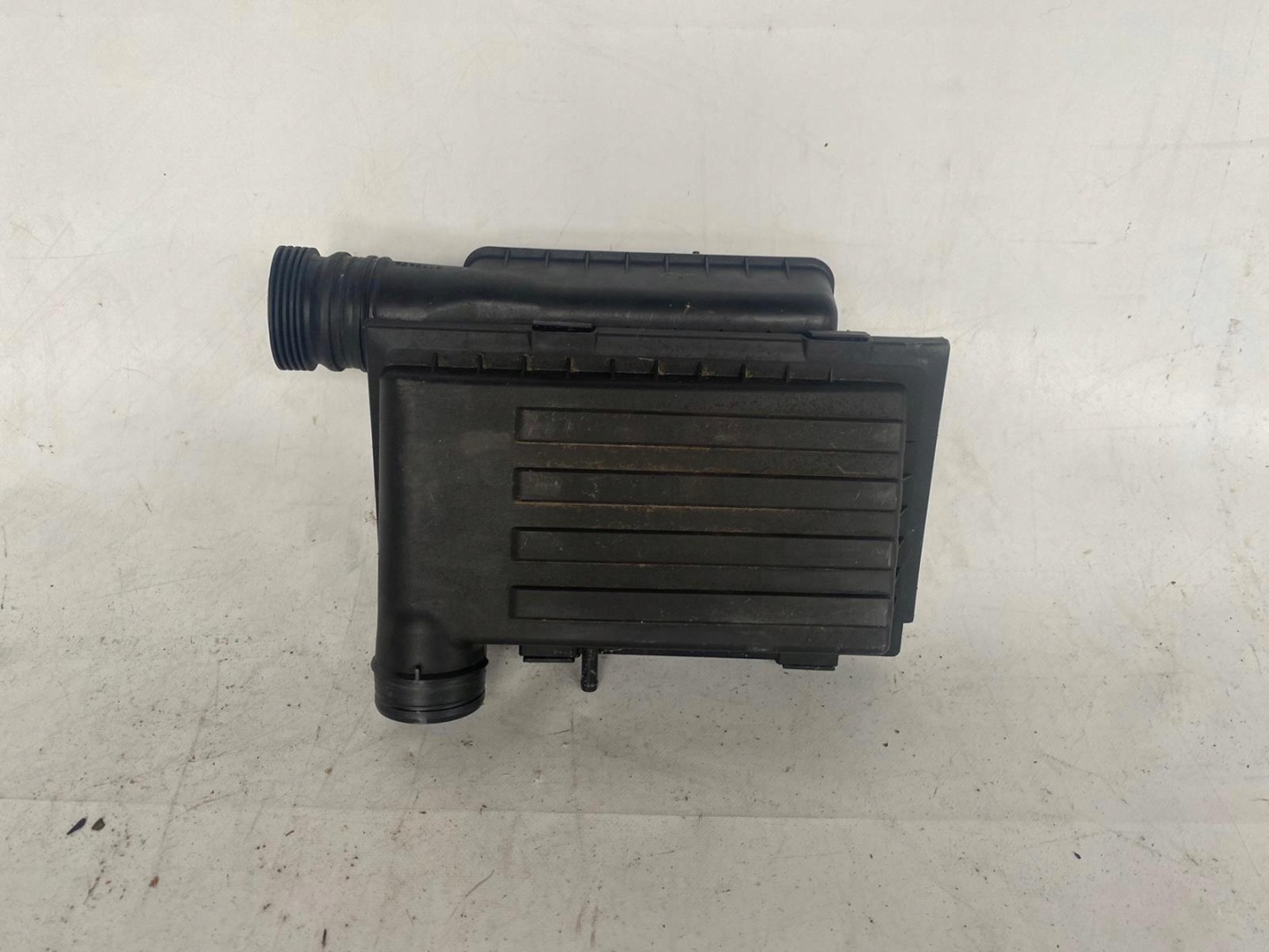 VOLKSWAGEN SEAT SKODA Gehäuse filter luft 04E129611H