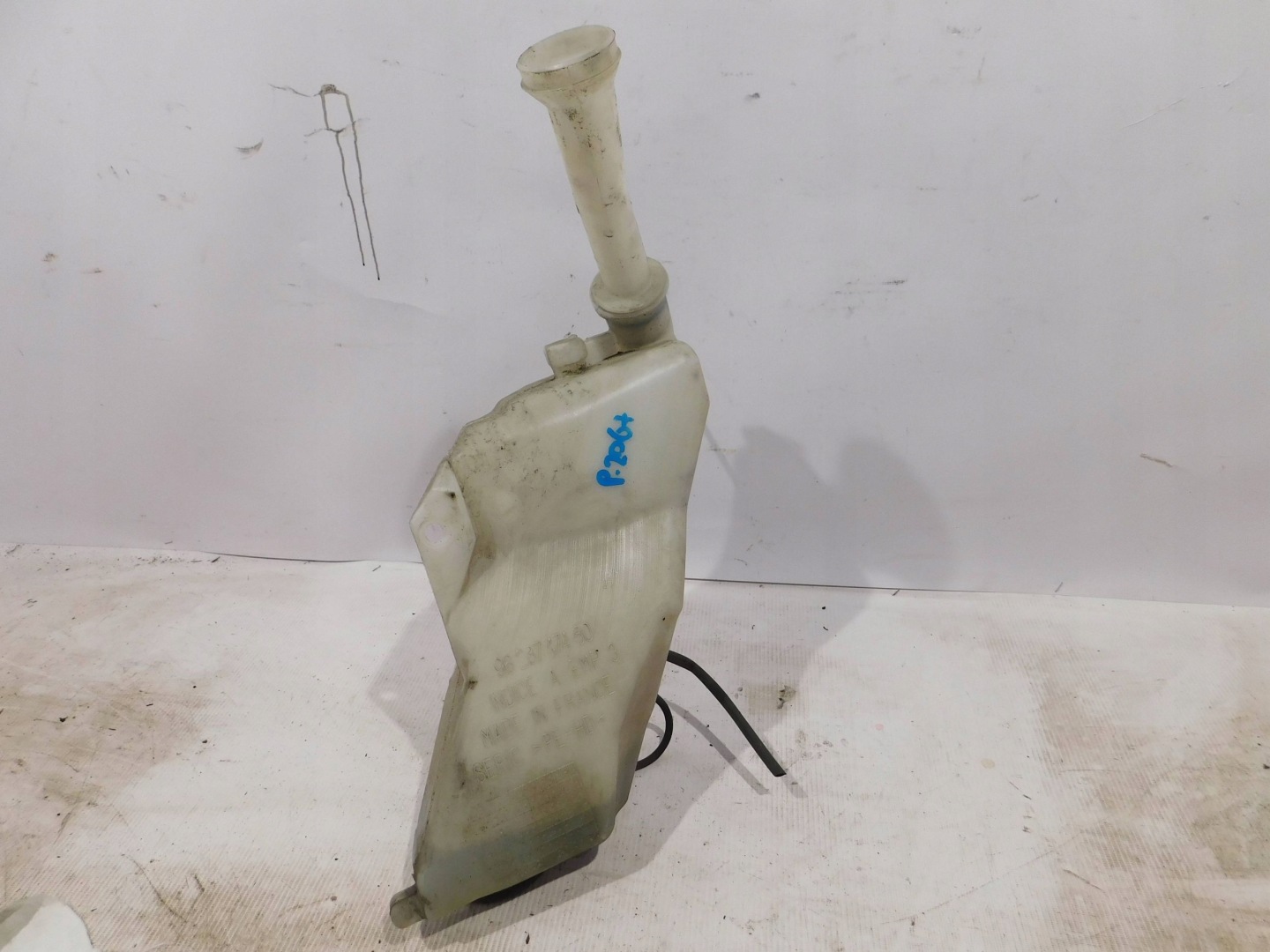 washer fluid tank PEUGEOT 206+ plus