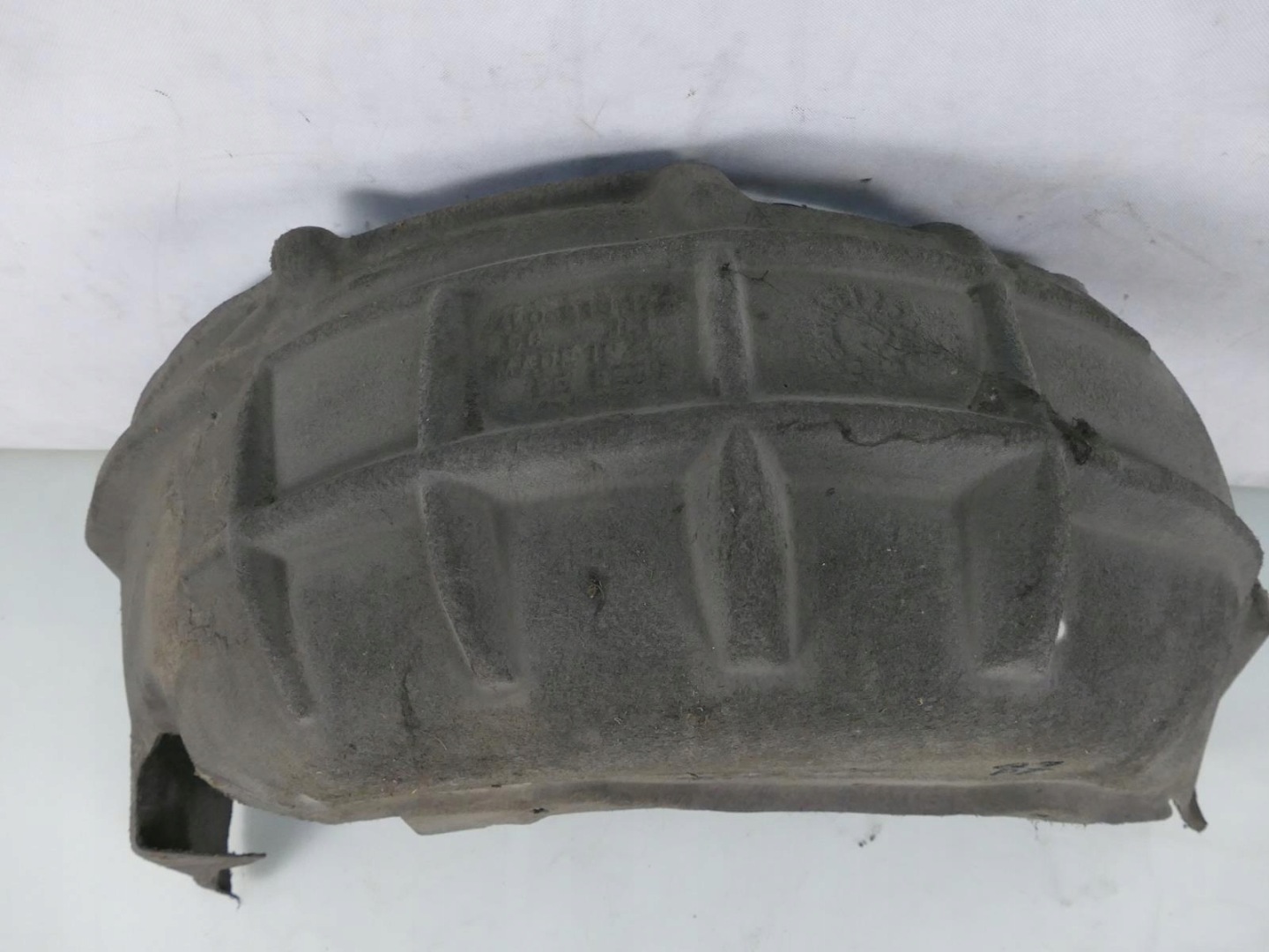 AUDI Q7 4L mudguard right rear part right rear.