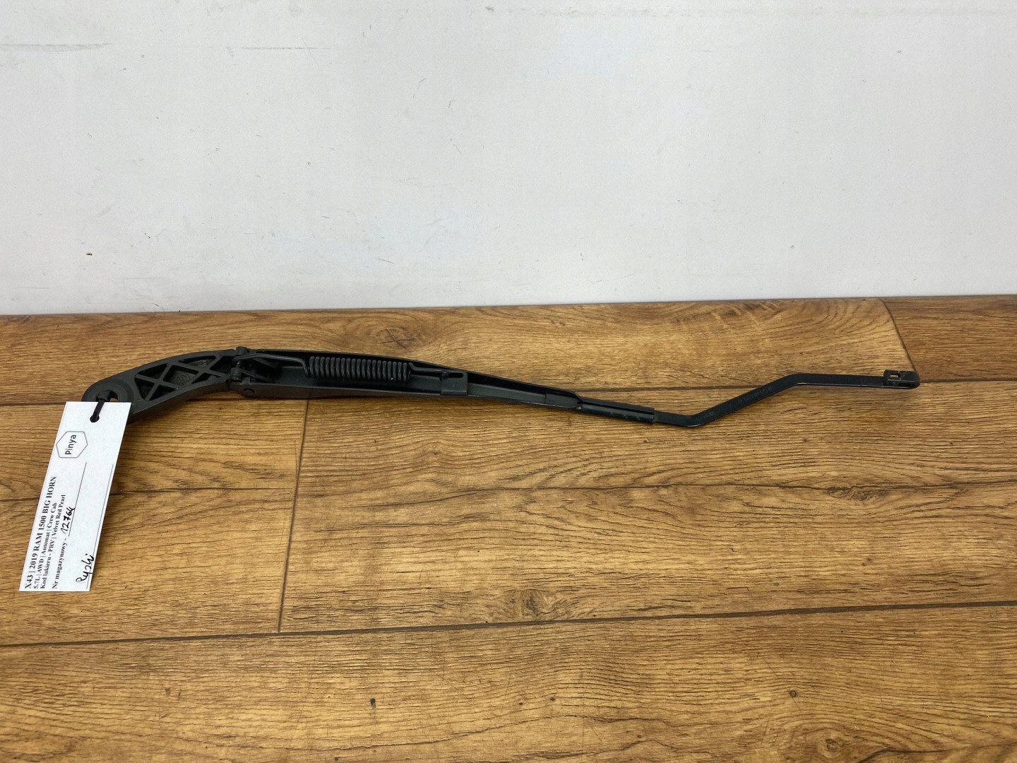 wiper arm windows Ram 1500 DT 2019+