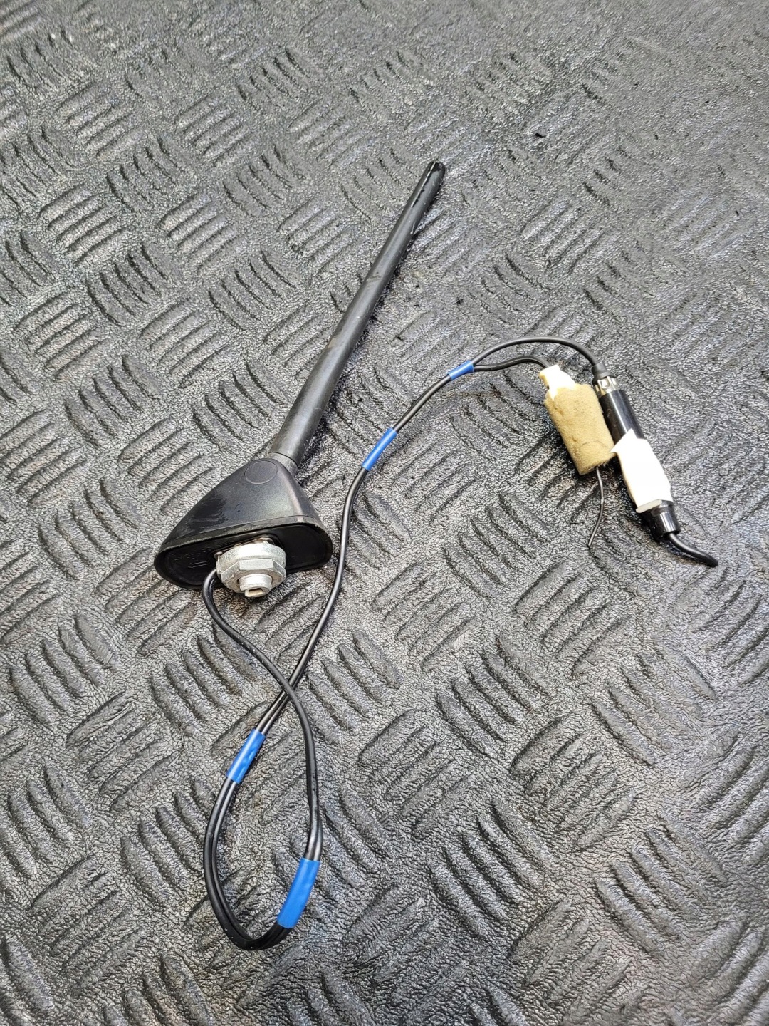 ANTENA dach BAT LEXUS RX II 300 400 RX400 H