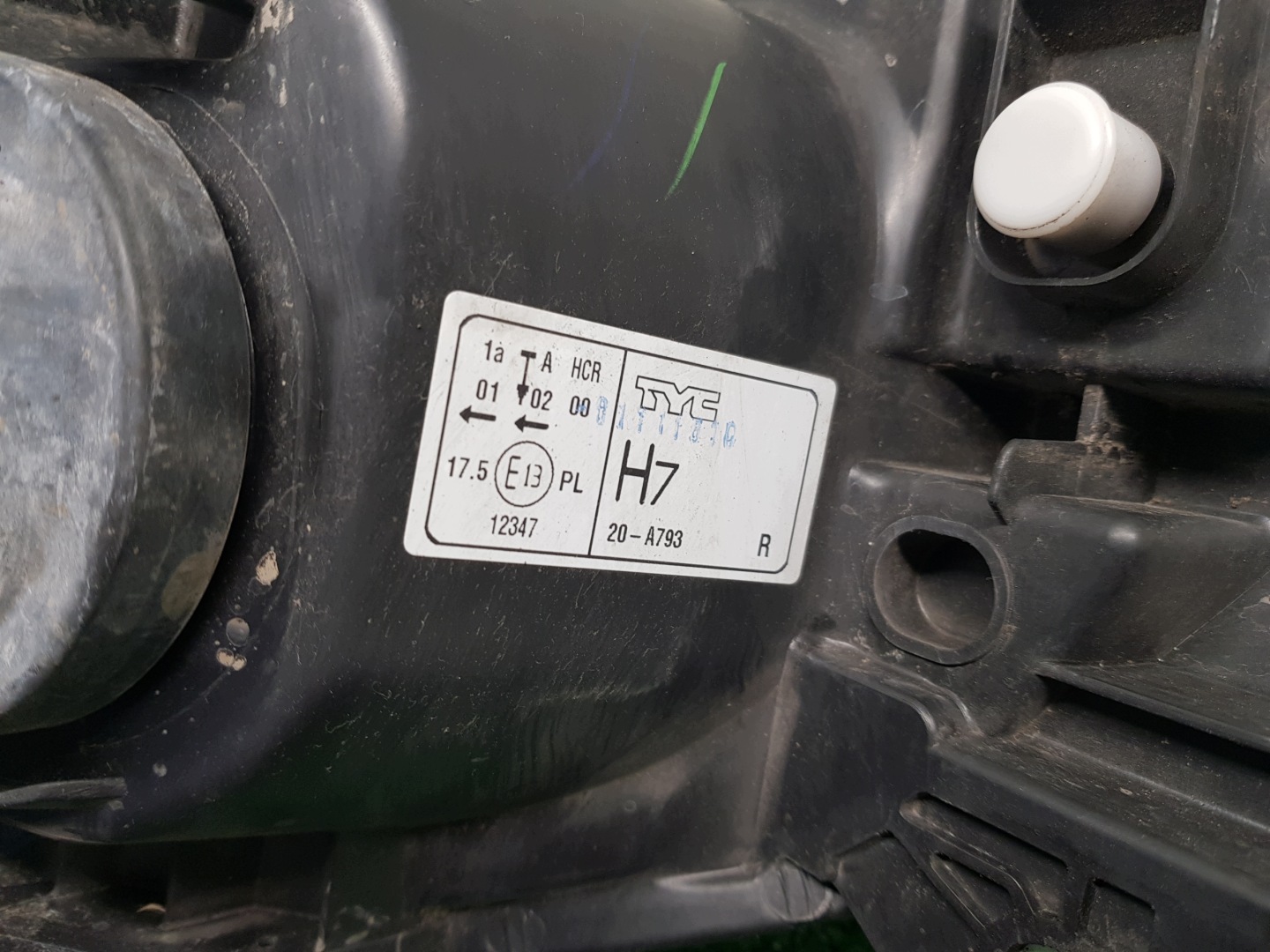 light right front RENAULT CLIO 3 20-794L