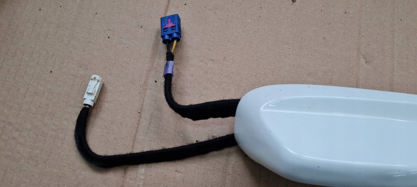 Chrysler Pacifica 2022 ANTENA dach GPS PW7 P6ZP28GW7AA