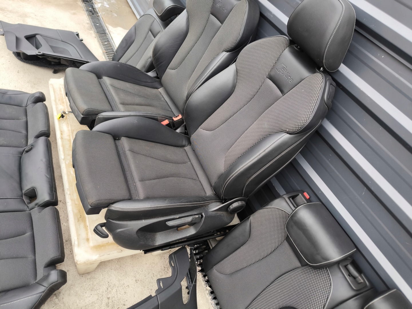 Sitz Sitze KOMPLET AUDI A3 8V 3-Tür Leder+MATERIAL S LINE *2 !!!