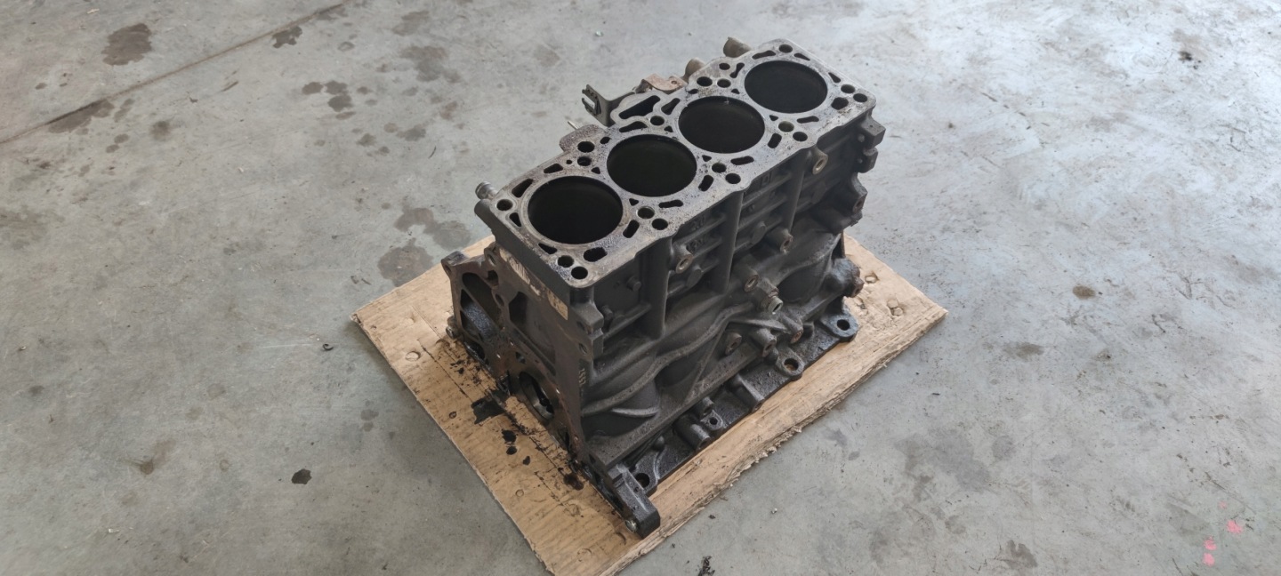 BLOK Motore AUDI A4 B7 A6 C6 2.0 TDI BLB 03G021A