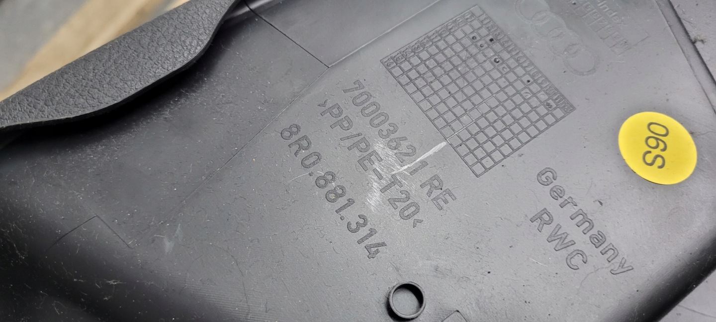 Q5 8R cover seat front right front 8R0881314