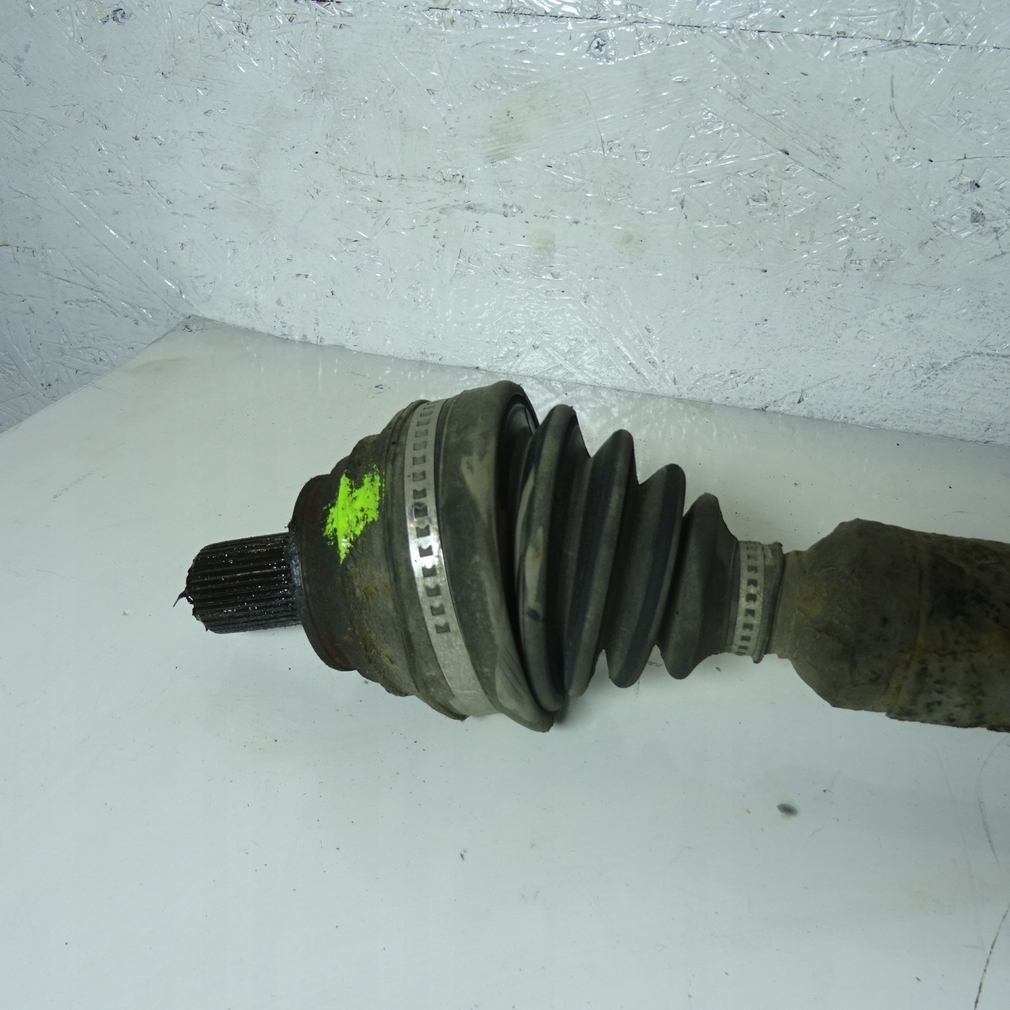 VW PASSAT B6 1.4TSI semi-axis right front 3C0407272AN
