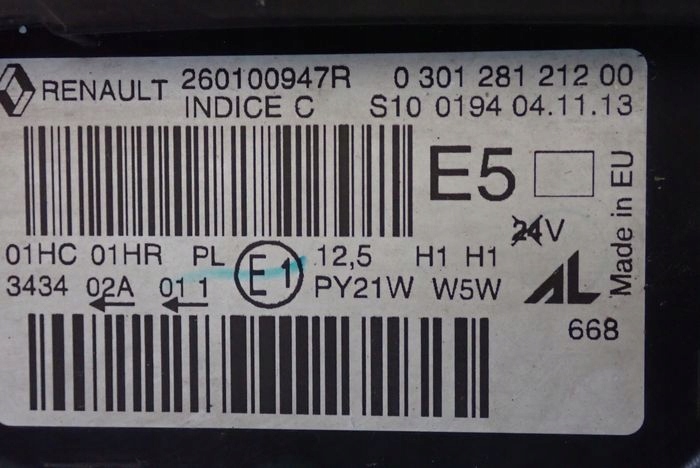 RENAULT CAPTUR 13- reflektor right light right