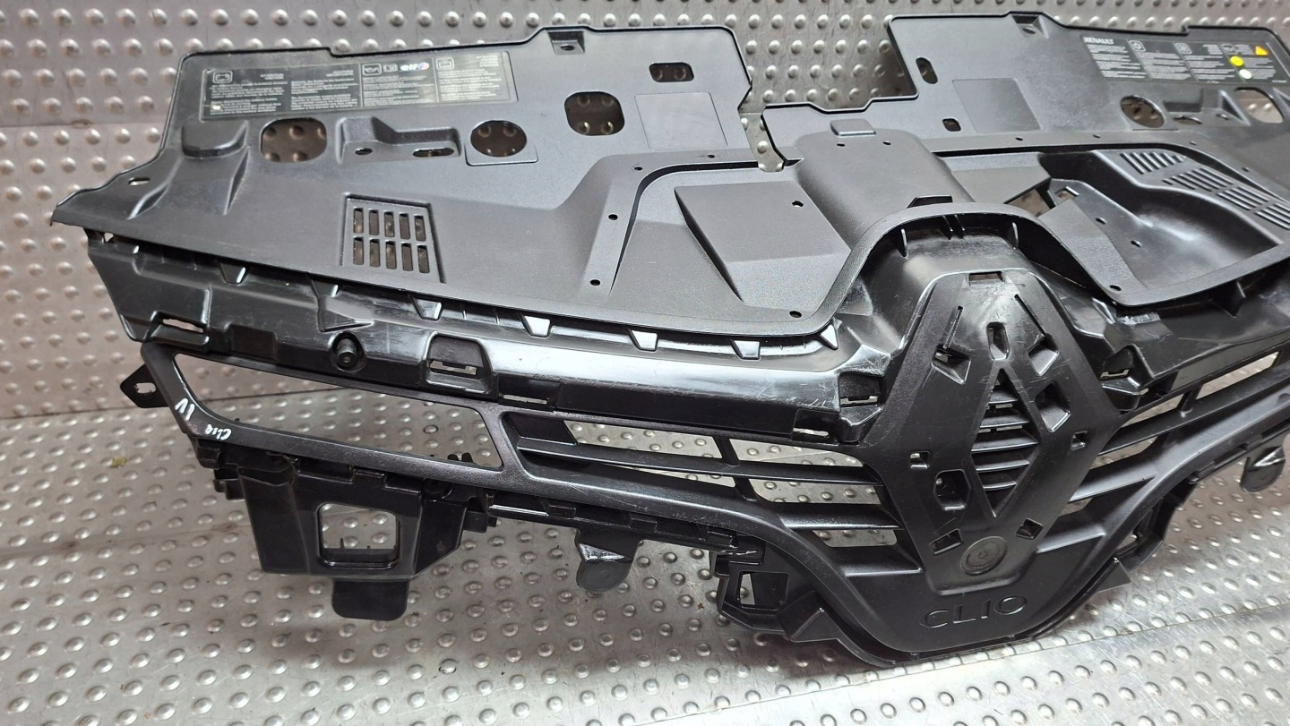 příčka maska nárazníku předek 622563184R RENAULT CLIO IV 2012