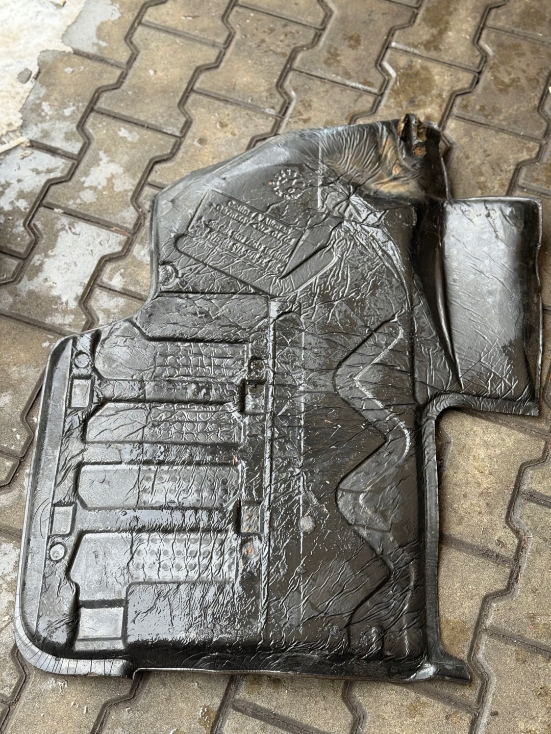 SPRINTER 906 VW CRAFTER tyres mats mat of the floor left driver´s ORYG