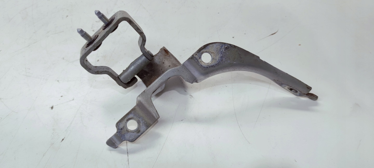 hinge bonnet right rear part AUDI A4 B7 AVANT 8E9827300F