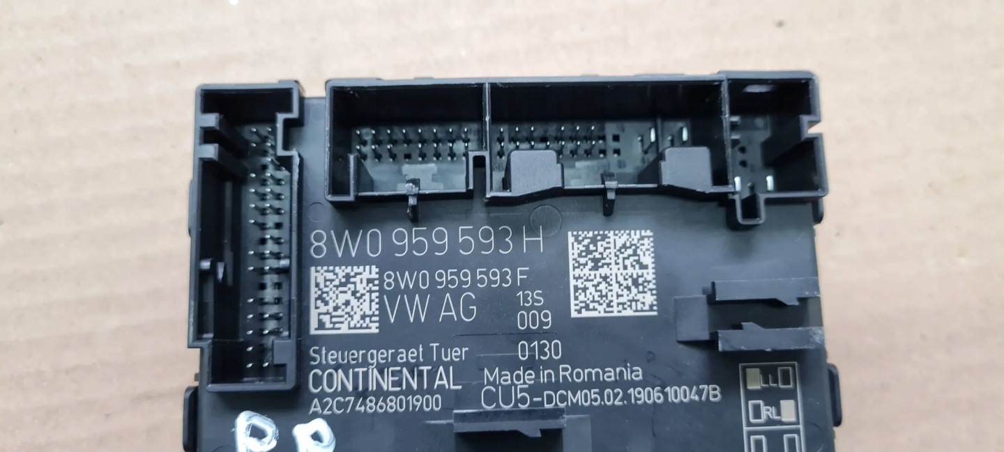 A4 B9 8W module control unit door front 8W0959593H A5 8W