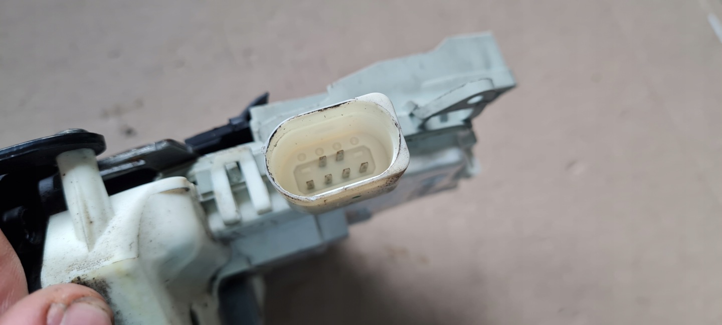 A6 C7 4G lock door left front 6PIN A7 S4 B8 A5 8J1837015D