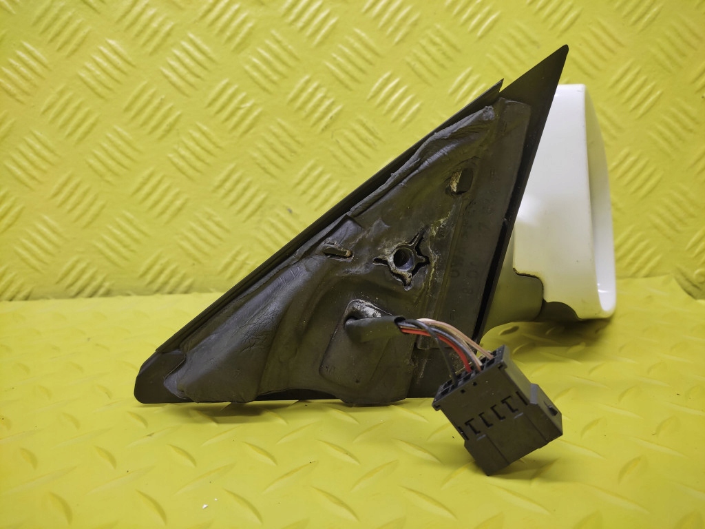 AUDI A4 B5 KOMBI mirror exterior right 5 PIN