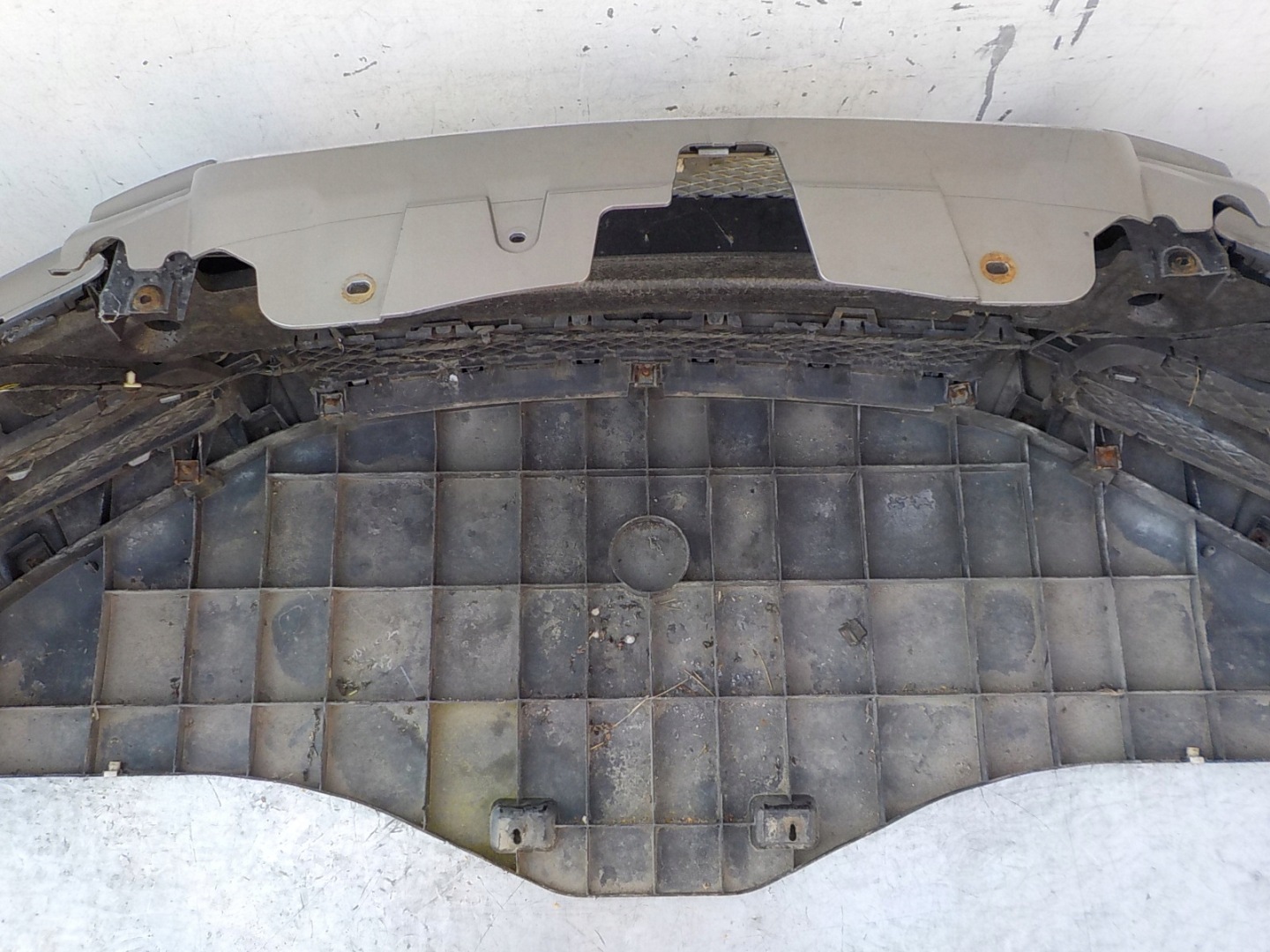 689 JAGUAR XF X250 bumper front front
