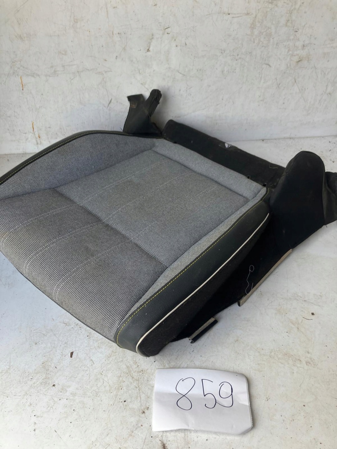 SIEDZISKO seat driver´s left front RENAULT MEGANE V E TECH