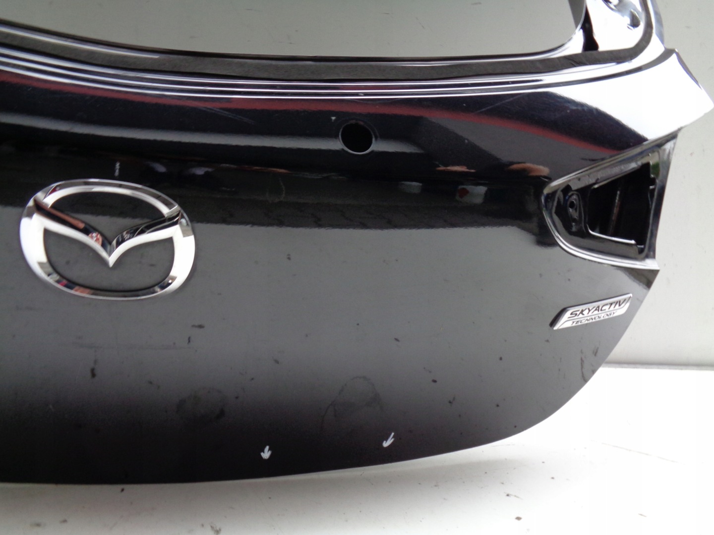 HECKKLAPPE MAZDA 2 14- NR 37006