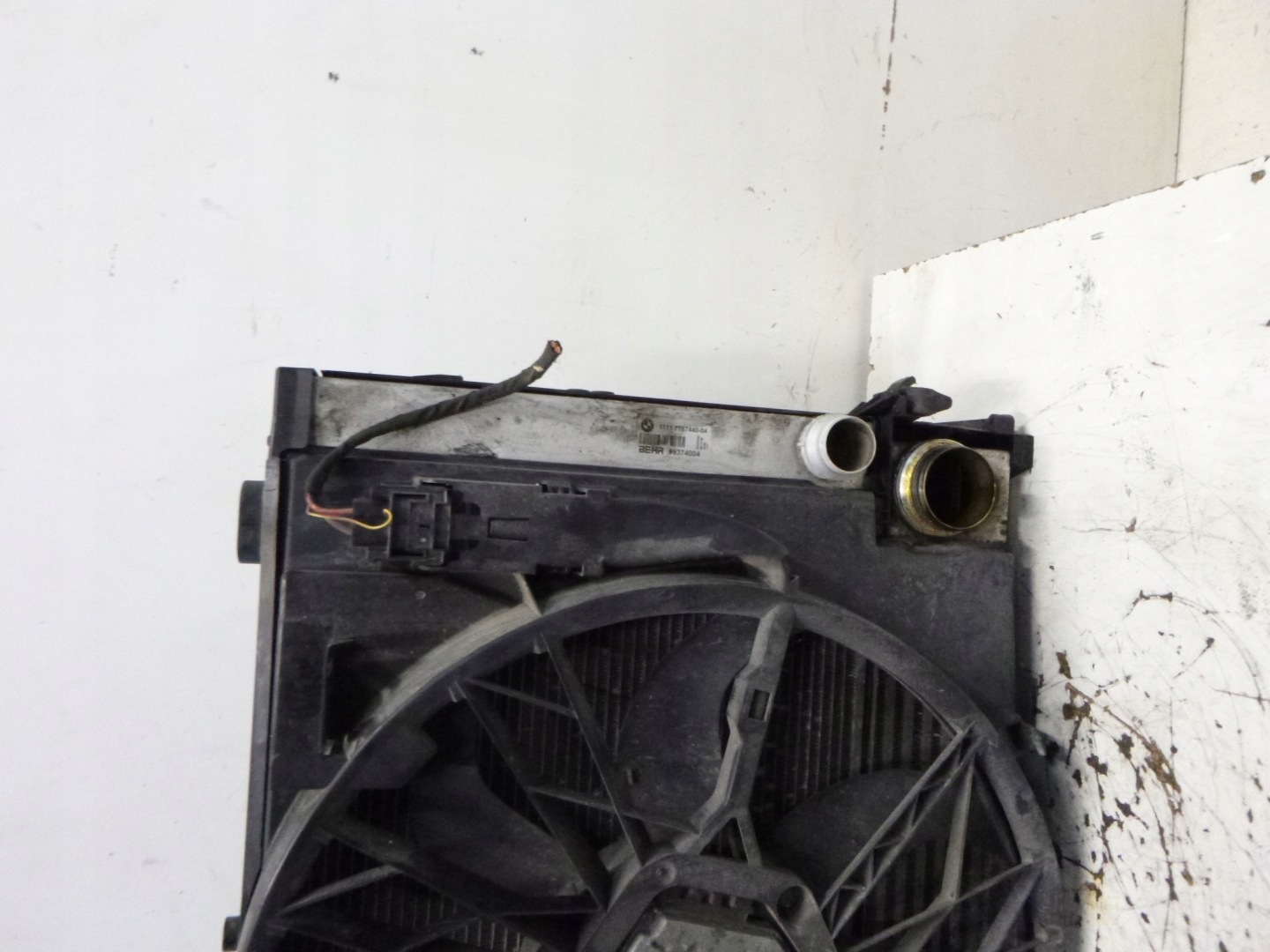 SUSTAV HLADNJAKA VODE KLIMATIZACIJE INTERKULER BMW E60 E61 2.0D 05R.