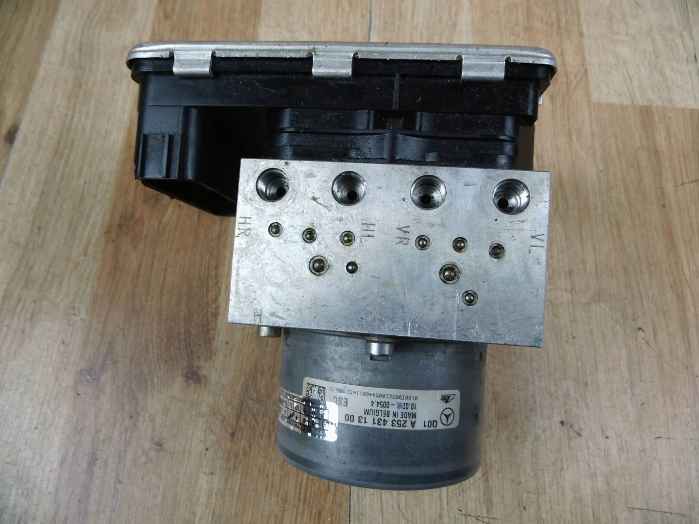 Mercedes-Benz C-Klasa W205 Pompa ABS A2539011600