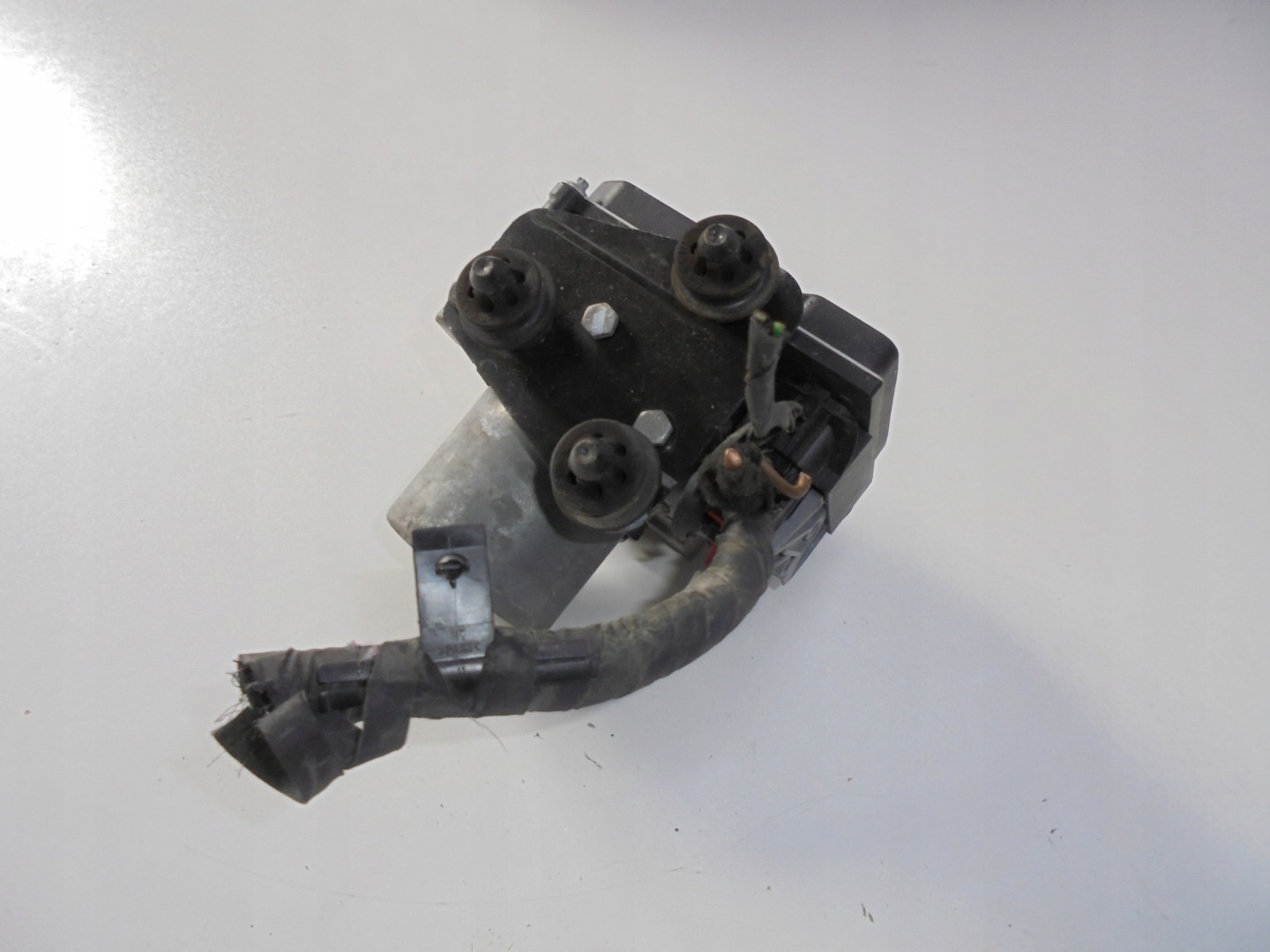 AUDI A4 B8 A5 control unit pump ABS ESP 8K0907379AL