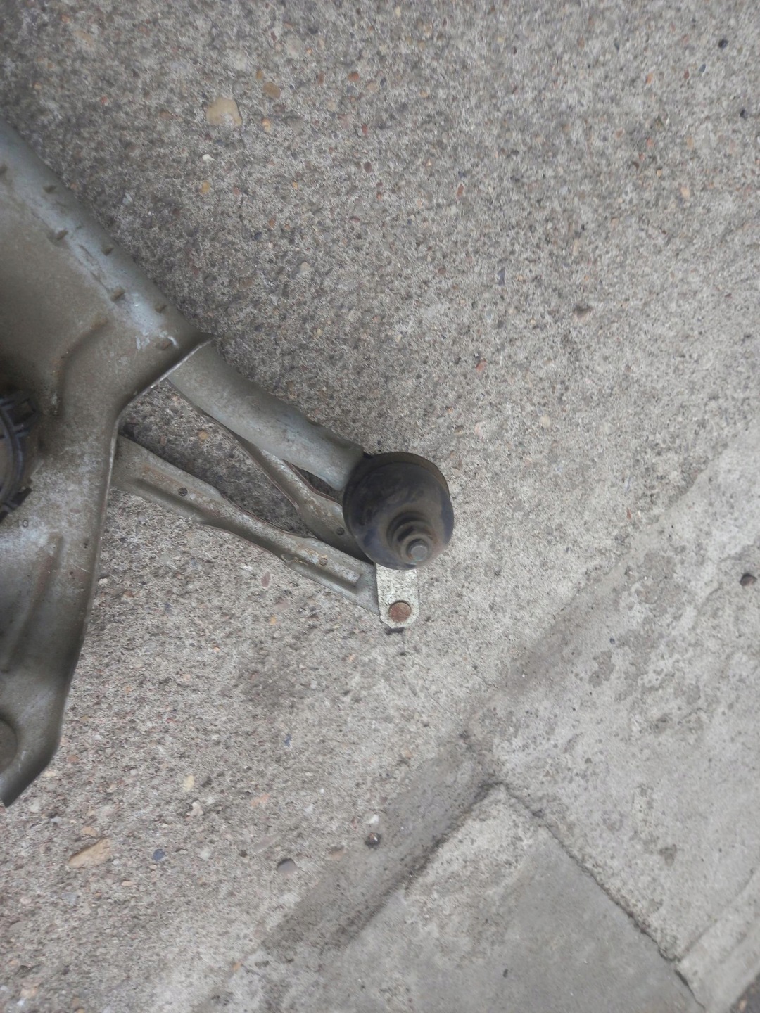 wiper mechanism front DACIA SANDERO and EU