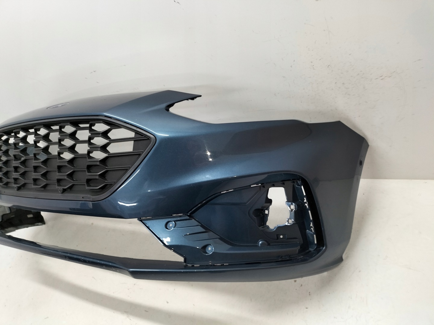 Frontstoßstange vorne FORD FOCUS MK4 18- ST