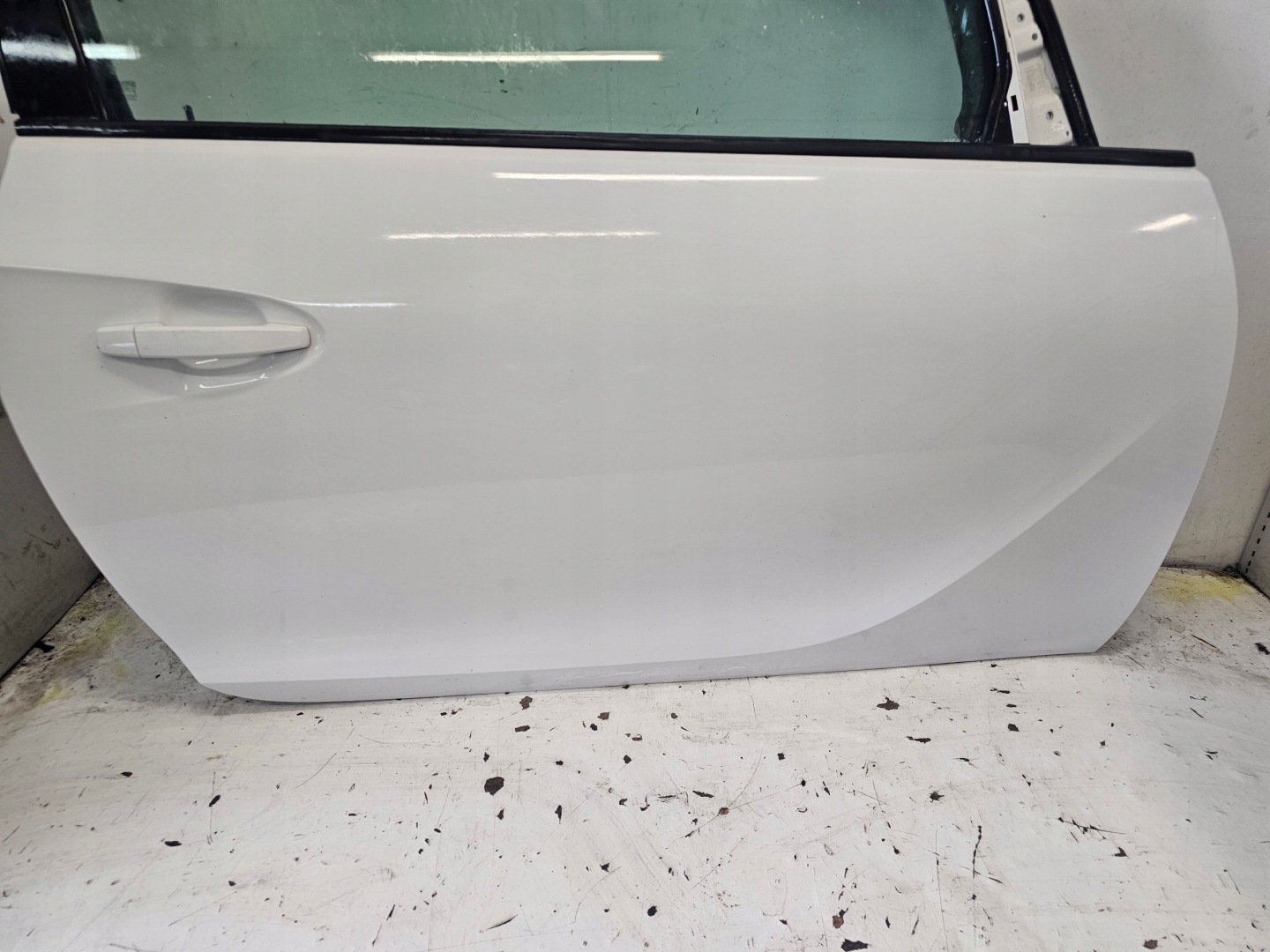 OPEL ASTRA J GTC 3D 3 Tür rechts Z40R